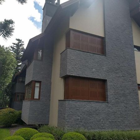 Rosa Edificio Bavaria Apartment Gramado Bagian luar foto