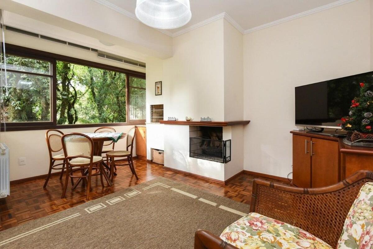 Rosa Edificio Bavaria Apartment Gramado Bagian luar foto